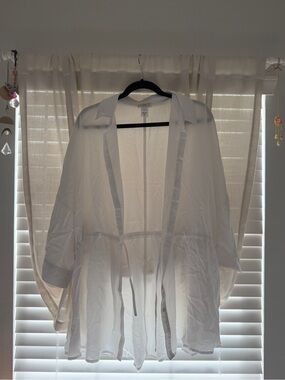 White Cover-up